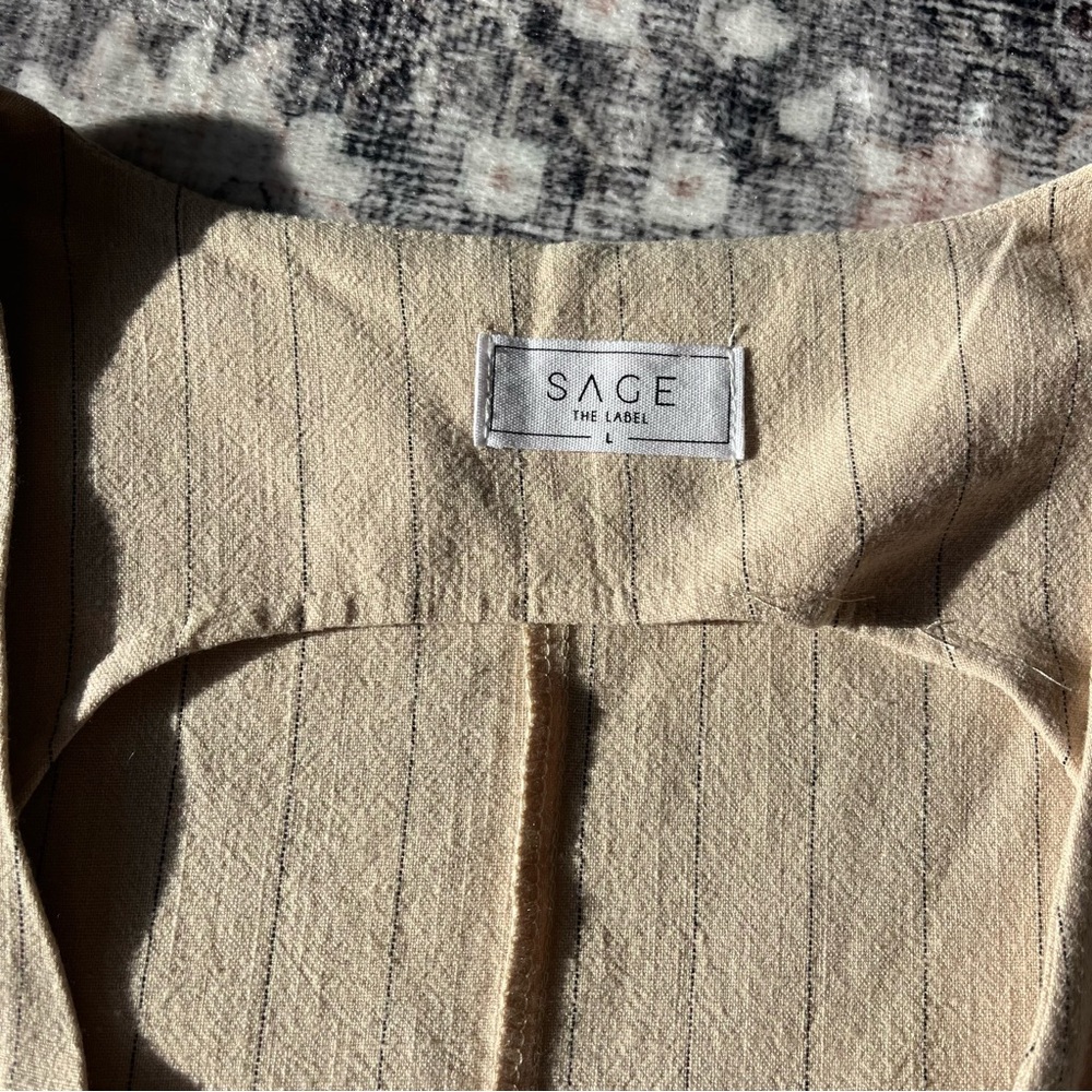 Sage Beige Sleeveless Button-Up Women's Top Vest - Picture 2 of 3